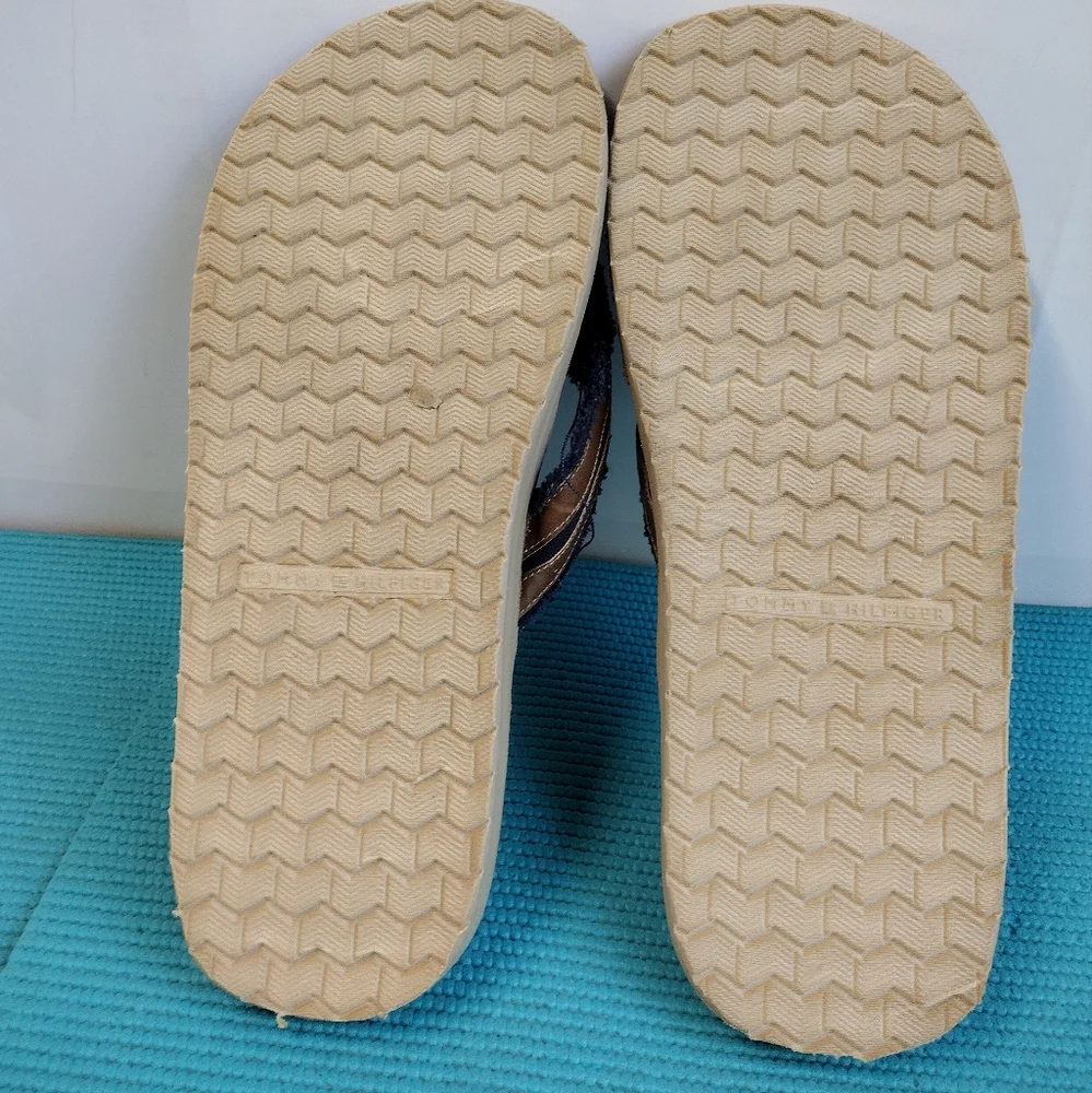 Tommy Hilfiger Men's Light Brown Sandals Flip Flops XXL ( 13 - 14)